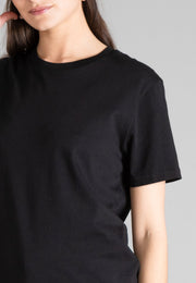 Essential - T-shirt - Black - Jascha Stockholm